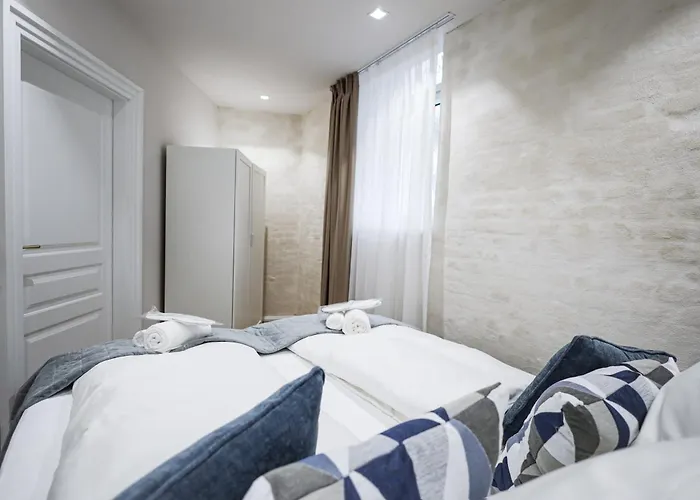 Brand New! Gold - Right Near Schönbrunn Palace Apartment Wien